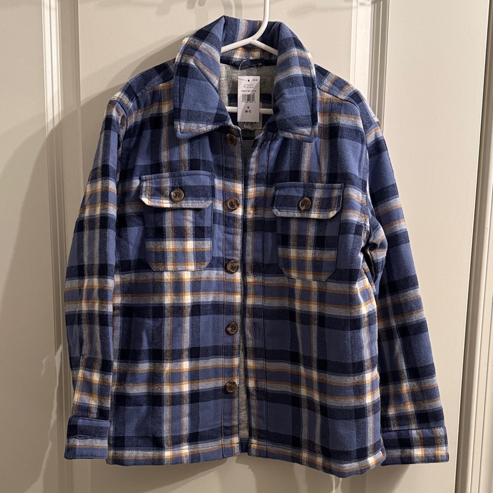 Gap kids plaid shacket. Small 6/7 BNWT